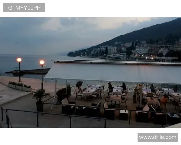 洛夫伦的足球之路：从克罗地亚小镇到国际赛场的辉煌历程