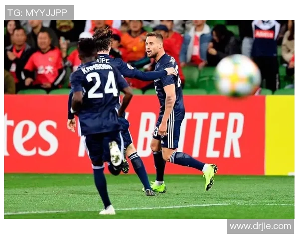 中部海岸海员与悉尼FC激战正酣争夺澳超联赛荣耀之巅