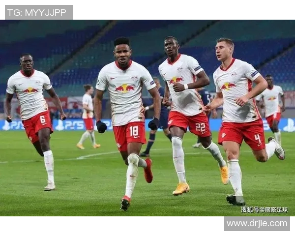 莱红牛主场迎战不莱梅争夺三分全力以赴展现球队实力